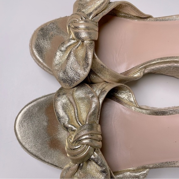 Kate Spade New York Metallic Gold Wedge Sandals with Bow – Size 11B - Picture 7 of 13